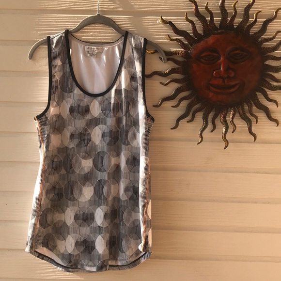 Liz Claiborne Tops - 💰5 -4- $20💰 Liz Claiborne weekend top